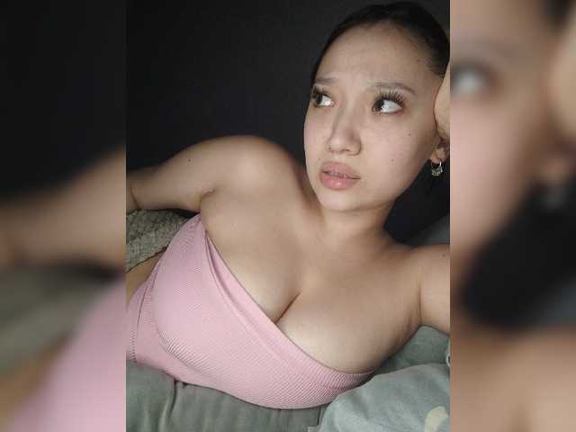 Arina979797 live cam on BongaCams