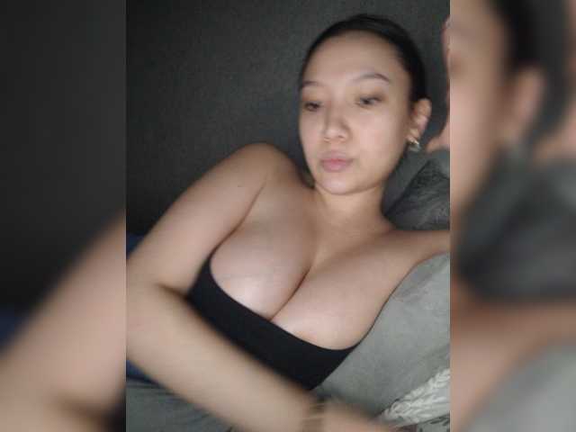 Arina979797 live cam on BongaCams