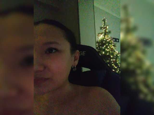 Arina979797 live cam on BongaCams