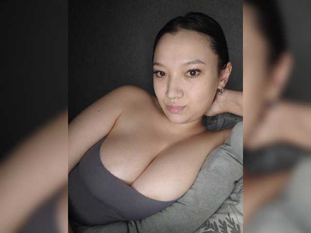 Arina979797 live cam on BongaCams
