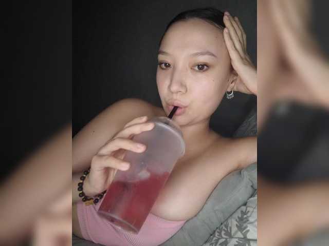 Arina979797 live cam on BongaCams
