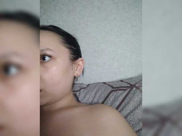 Arina979797 live cam on BongaCams