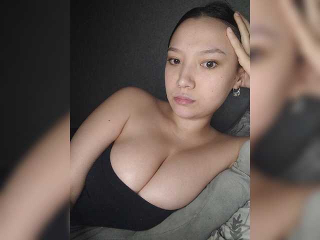 Arina979797 live cam on BongaCams