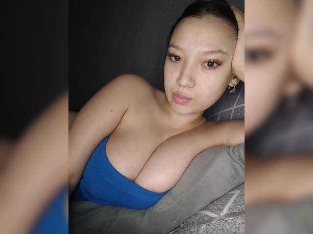 Arina979797 live cam on BongaCams