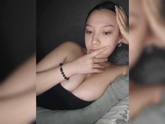 Arina979797 live cam on BongaCams