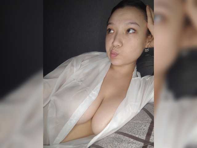 Goldlove1 live webcam show