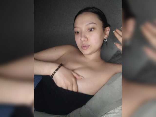 Arina979797 live cam on BongaCams