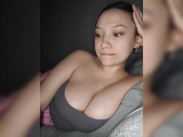 Arina979797 live cam on BongaCams