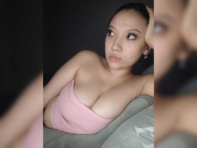 Arina979797 live cam on BongaCams