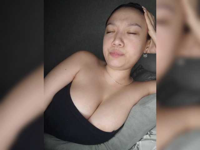 Arina979797 live cam on BongaCams