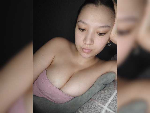 Arina979797 live cam on BongaCams