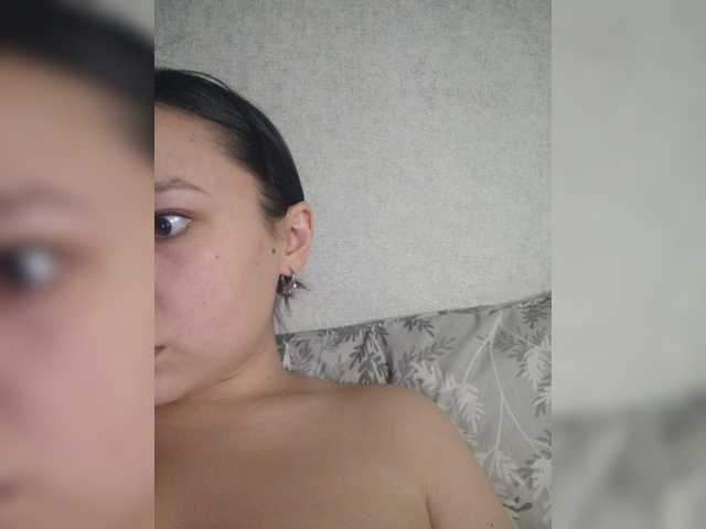 Arina979797 live cam on BongaCams