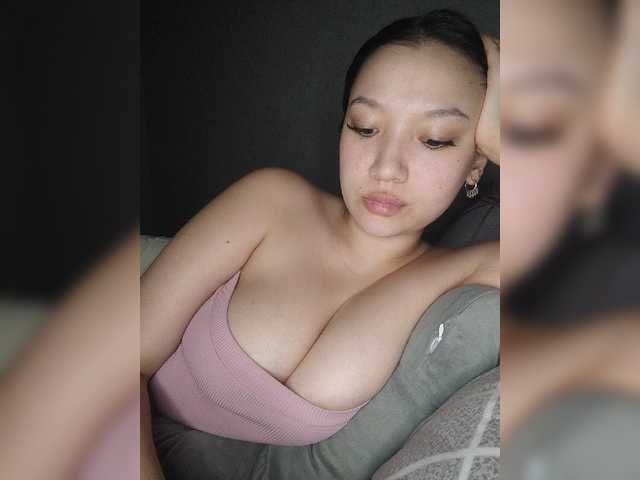 Arina979797 live cam on BongaCams