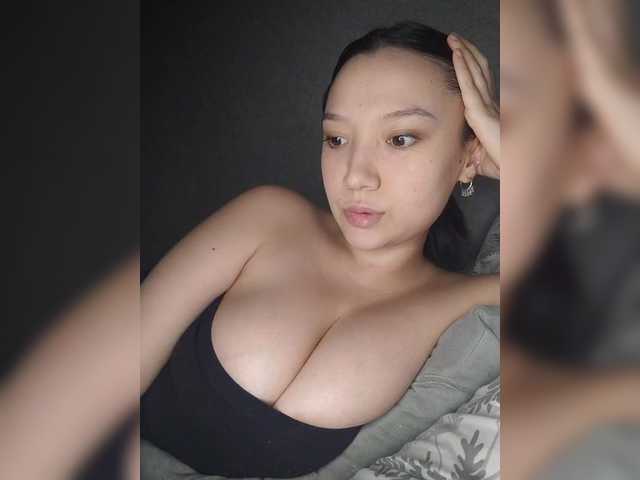 Arina979797 live cam on BongaCams