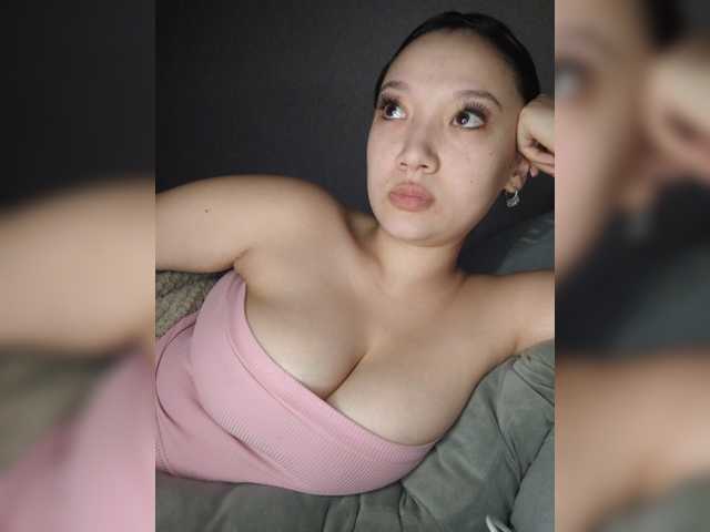 Arina979797 live cam on BongaCams