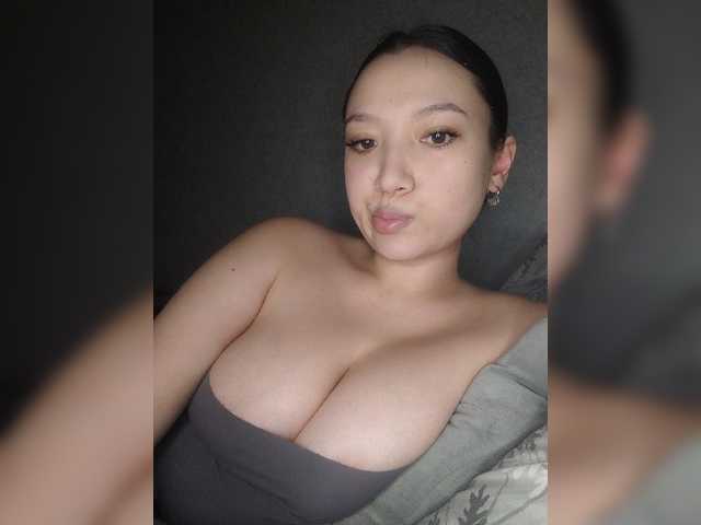 Goldlove1 live cam preview