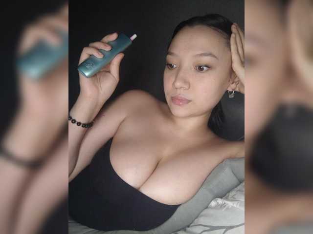 Arina979797 live cam on BongaCams