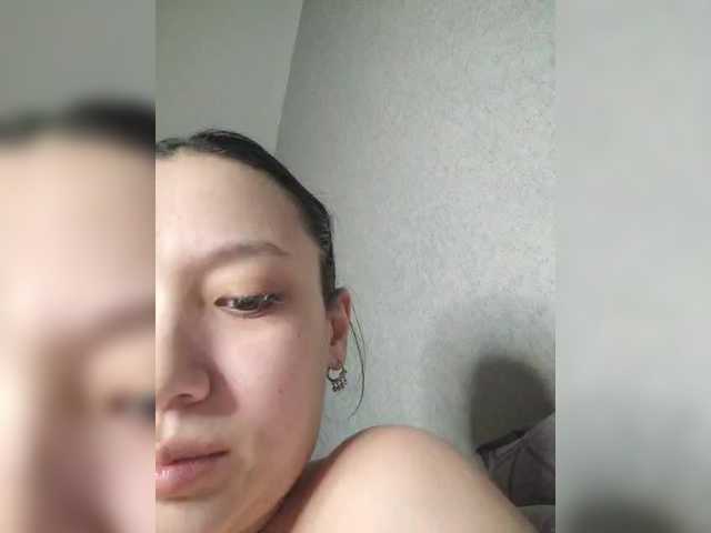 Goldlove1 live cam