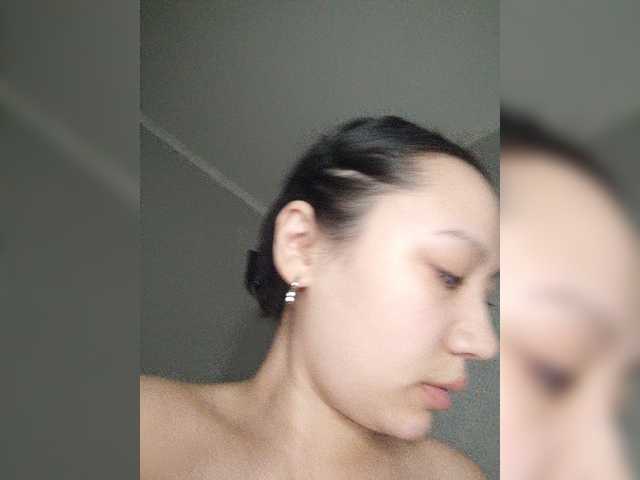 Arina979797 live cam on BongaCams