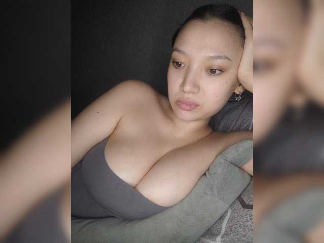 Arina979797 live cam on BongaCams