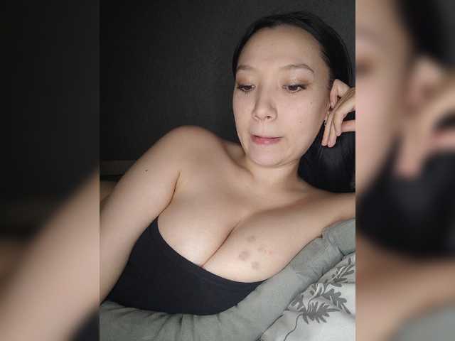 Arina979797 live cam on BongaCams