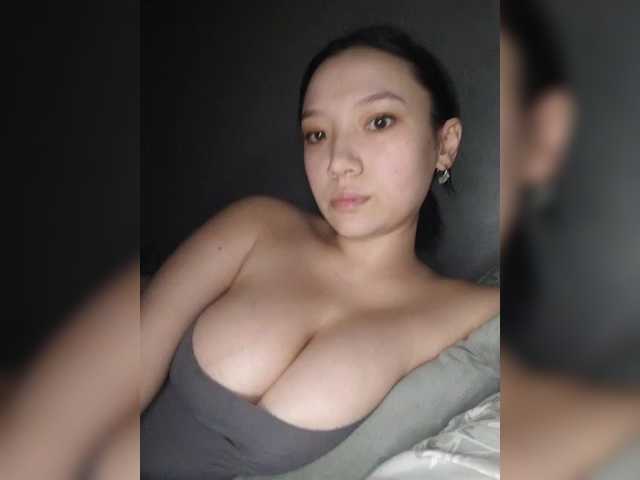 Arina979797 live cam on BongaCams