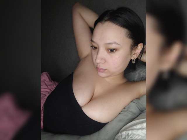 Arina979797 live cam on BongaCams
