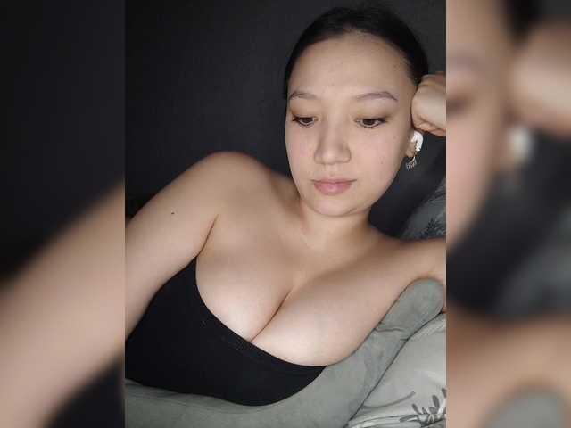 Arina979797 live cam on BongaCams