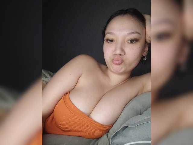 Arina979797 live cam on BongaCams