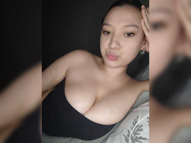 Arina979797 live cam on BongaCams