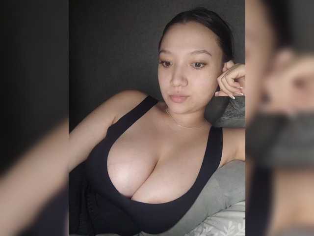 Arina979797 live cam on BongaCams