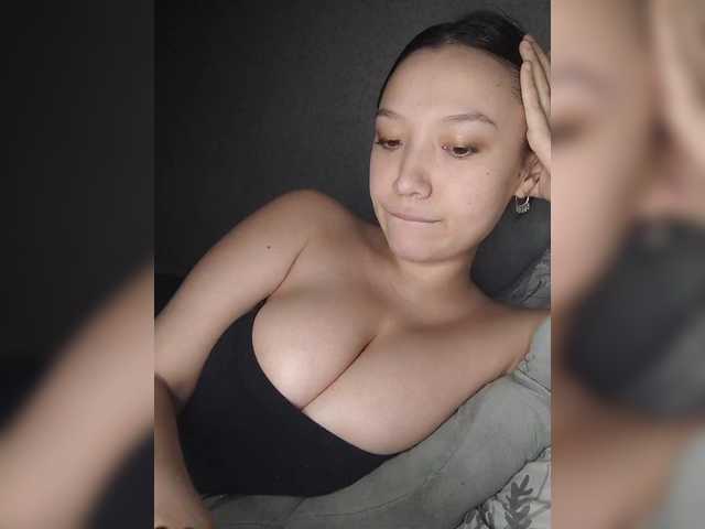 Arina979797 live cam on BongaCams