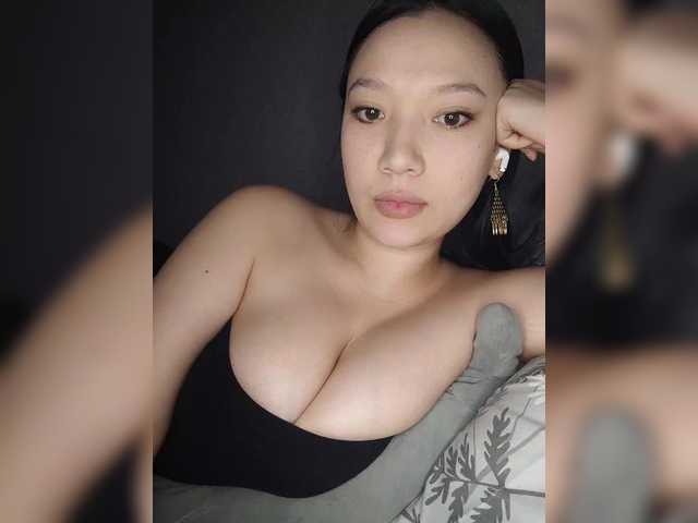 Arina979797 live cam on BongaCams