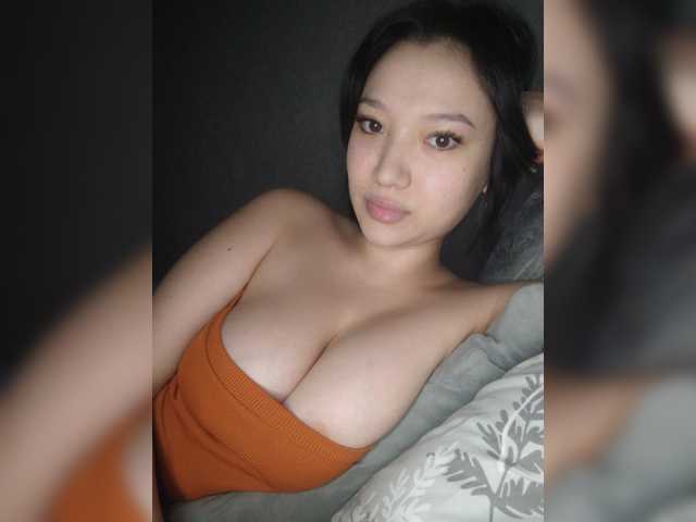 Arina979797 live cam on BongaCams