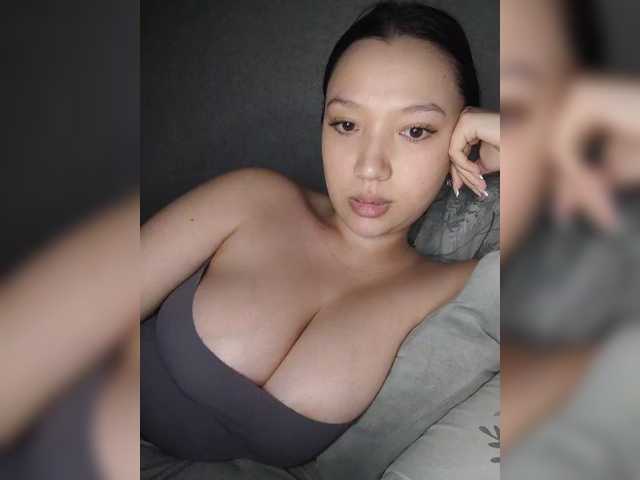 Arina979797 live cam on BongaCams