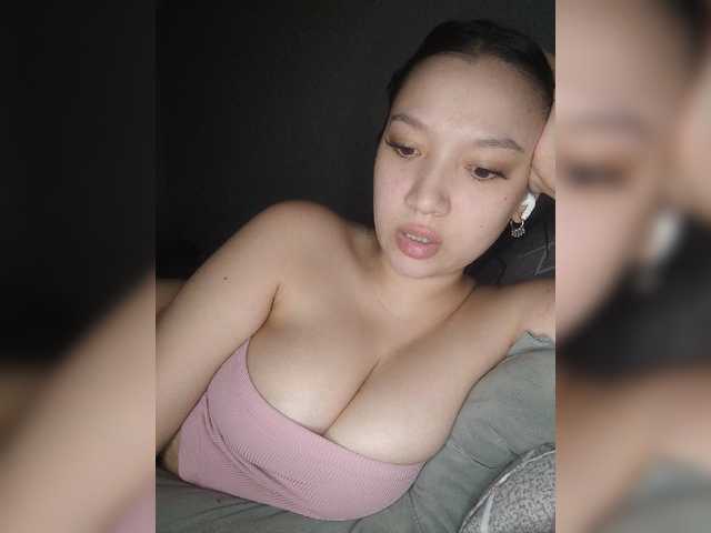 Arina979797 live cam on BongaCams