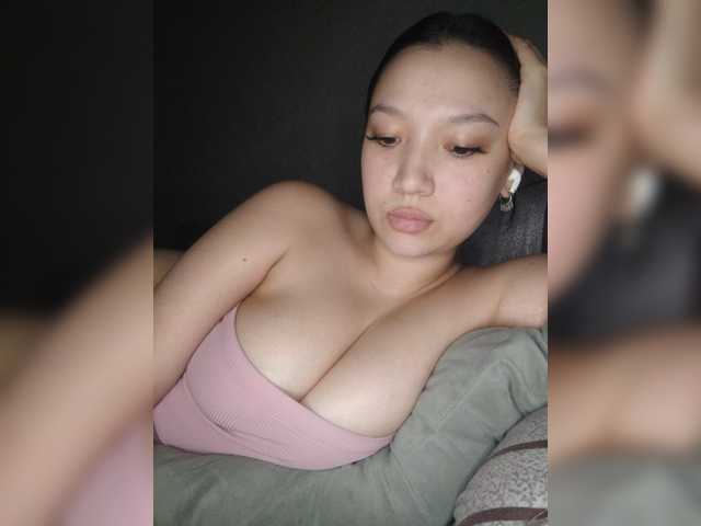 Arina979797 live cam on BongaCams