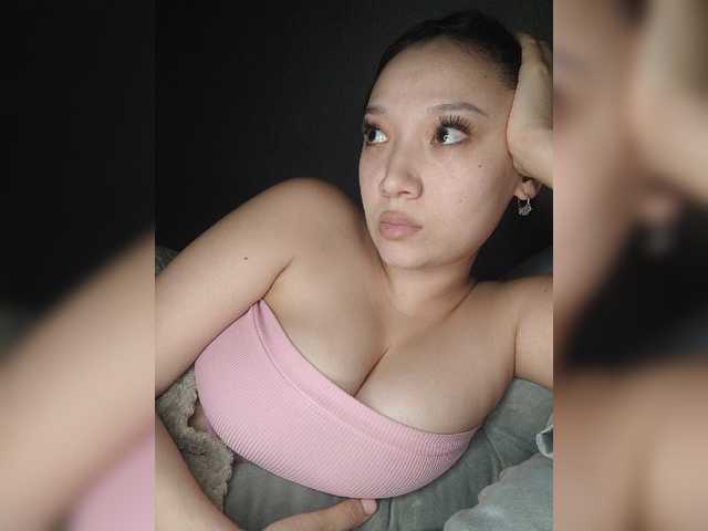 Arina979797 live cam on BongaCams