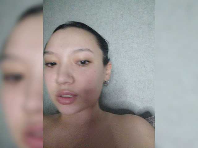 Arina979797 live cam on BongaCams