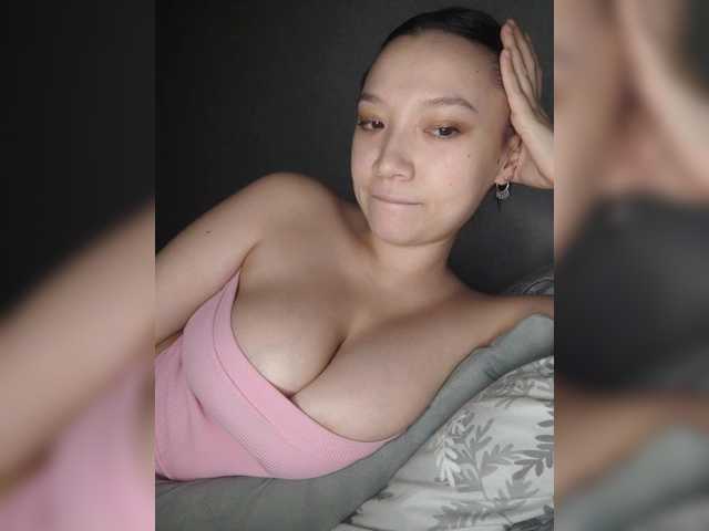 Arina979797 live cam on BongaCams