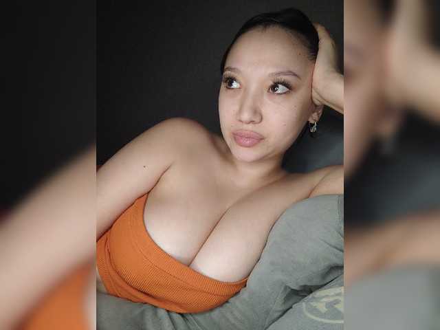 Arina979797 live cam on BongaCams