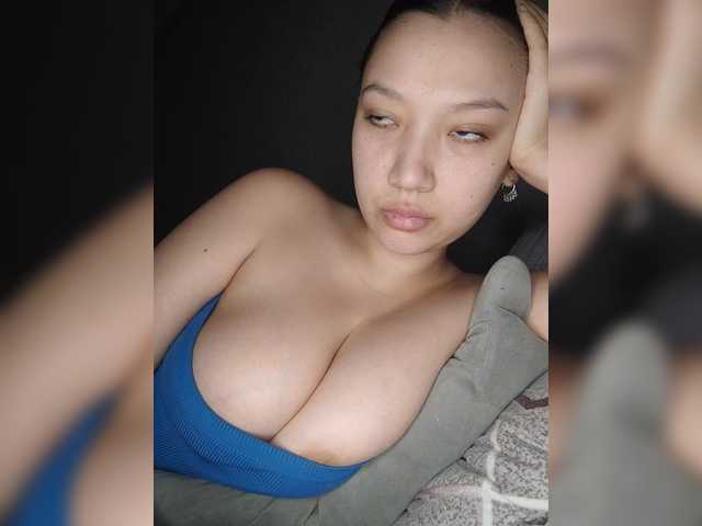 Arina979797 live cam on BongaCams