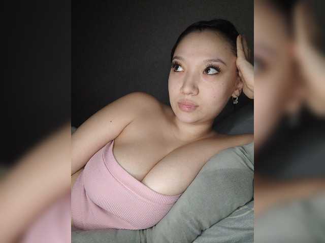 Arina979797 live cam on BongaCams