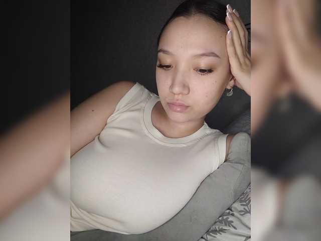 Arina979797 live cam on BongaCams