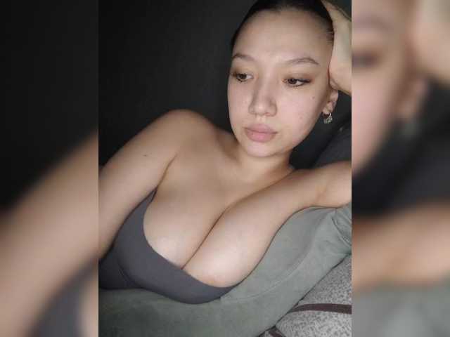Arina979797 live cam on BongaCams