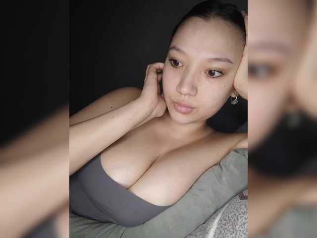 Arina979797 live cam on BongaCams