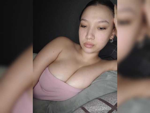 Arina979797 live cam on BongaCams