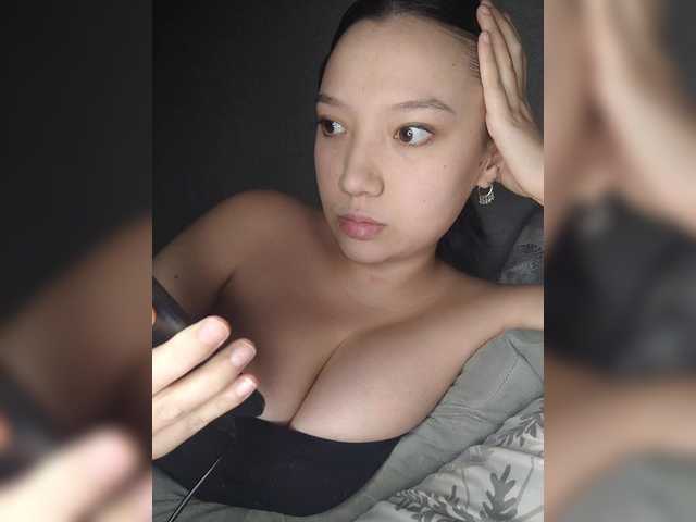 Arina979797 live cam on BongaCams
