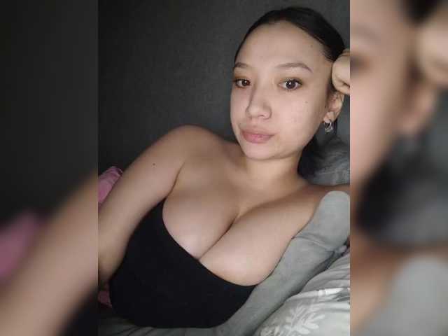 Arina979797 live cam on BongaCams