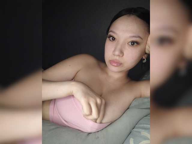Arina979797 live cam on BongaCams